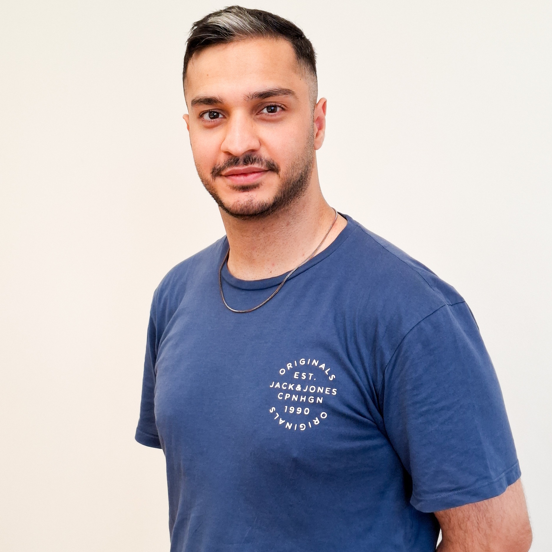 Mohammad Mahdi Azarbeik logo